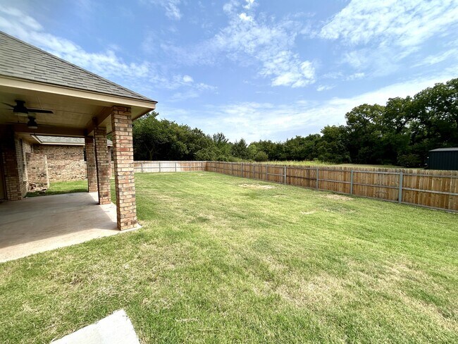 Building Photo - 13132 NE Jaguar Ln
