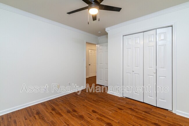 Building Photo - 1315 Lucy Way