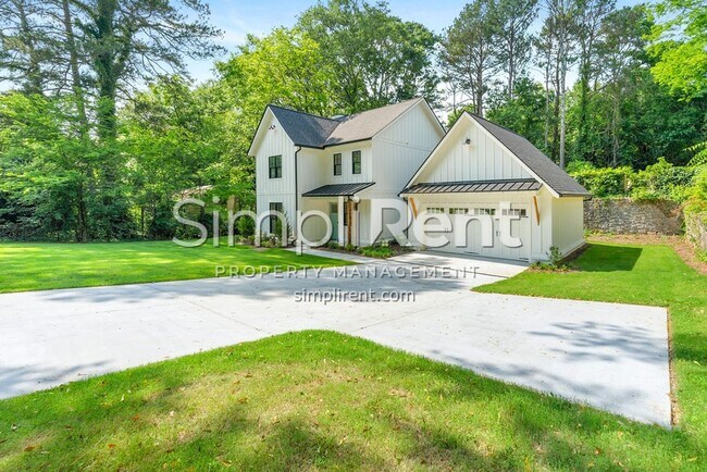 Building Photo - New 4/3 Home in East Point