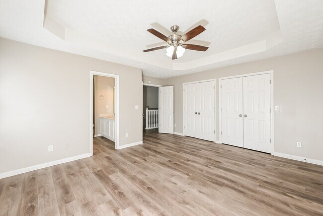 Building Photo - 1870 Hillspring Ln