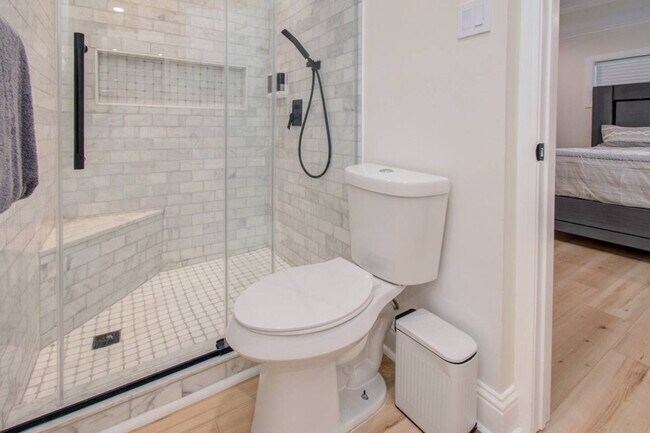 Building Photo - 1505 Durango Dr