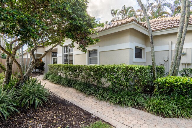 Building Photo - 6670 NW 27th Ave