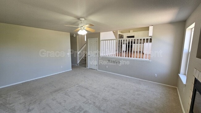 Building Photo - 325 W 116th Ave