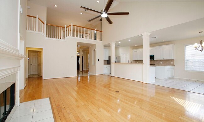 Building Photo - 16207 Waiting Spring Cir