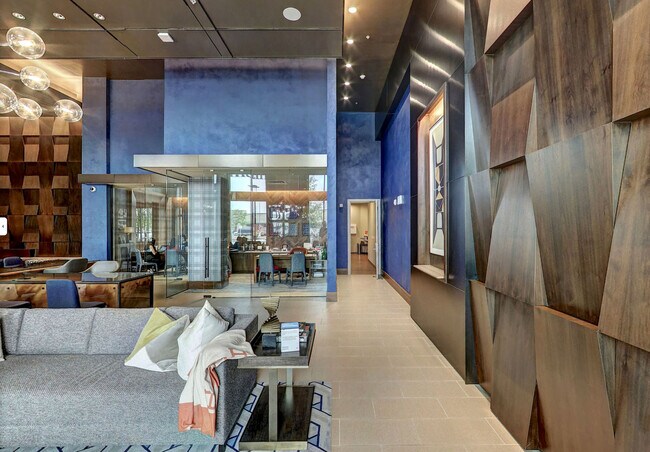 Building Photo - 10727 Domain Dr