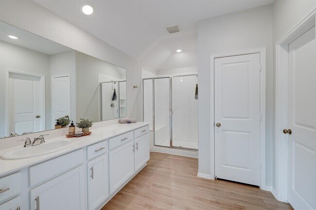 Building Photo - 10935 Water Hyssop Ln
