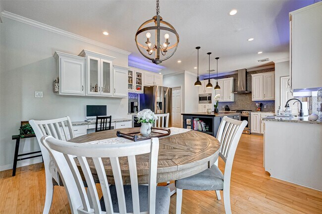 Building Photo - 14 Bradford Cir