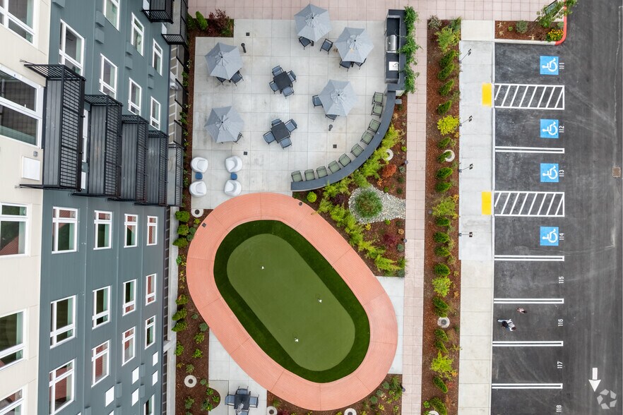 Building Photo - Nuovo Apartments