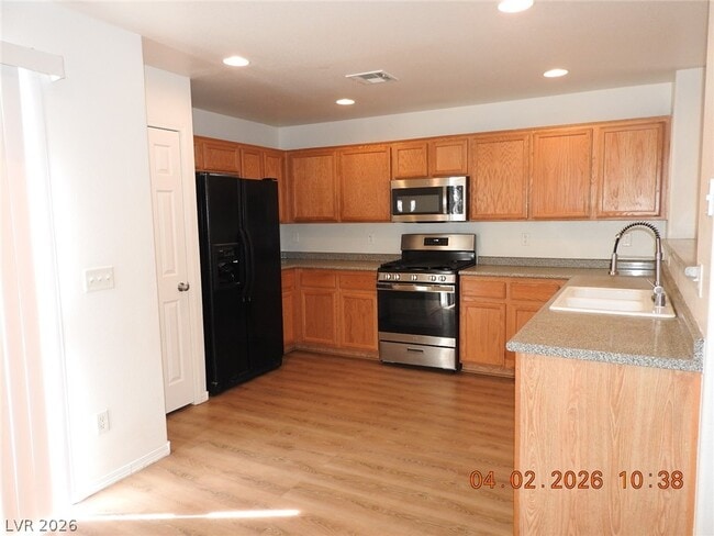 Building Photo - 906 Valetta Flat Ave