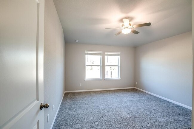 Building Photo - 1601 Longhorn Ranch Dr