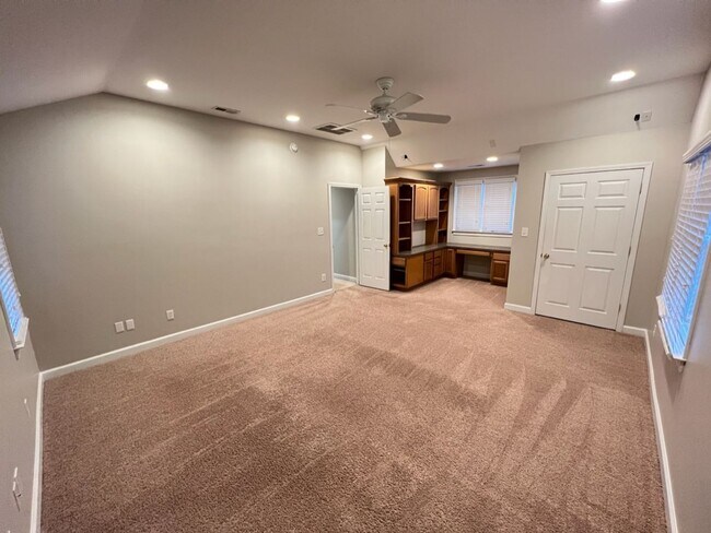 Building Photo - 8207 Morrell Ln