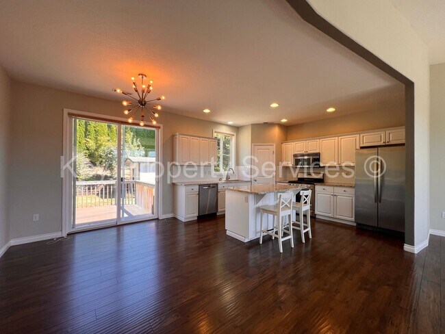 Building Photo - Large Updated 3 bed 3 bath in Camas!