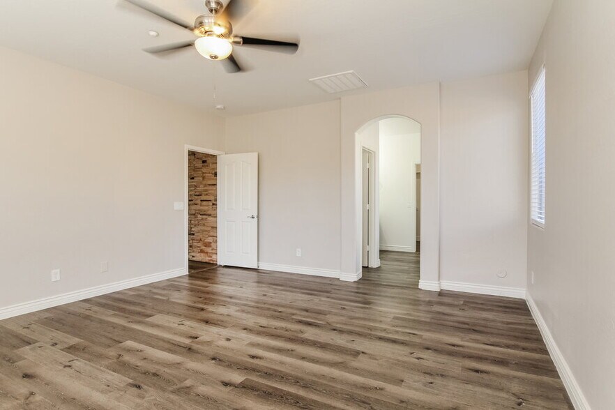 Building Photo - 29751 N 121st Dr