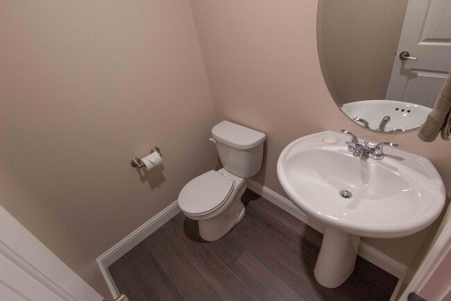 Building Photo - MOVE IN SPECIAL!!! $500 OFF FIRST MONTH'S ...