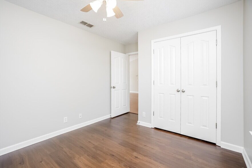 Building Photo - 3327 Velvet Court