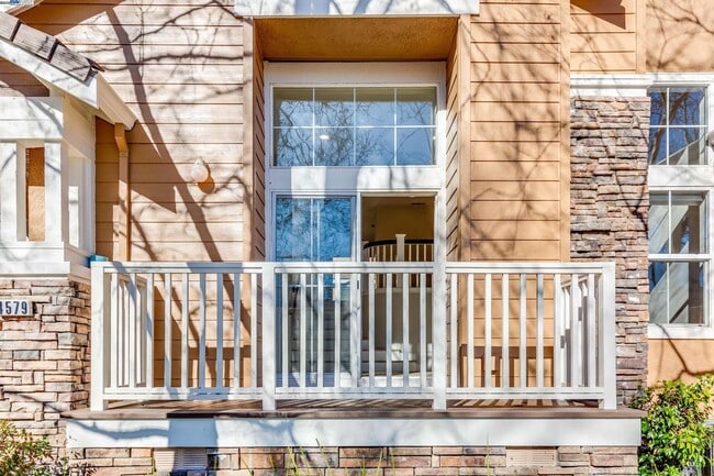 Building Photo - 4579 Mangrove Dr