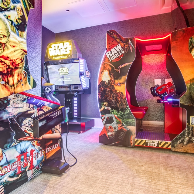 Building Photo - 247 W Chestnut St