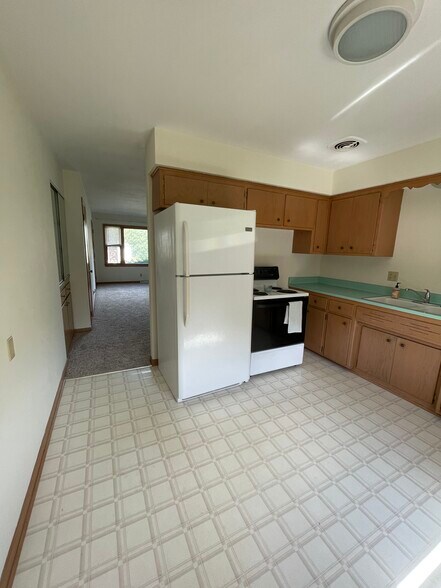 Primary Photo - 7319 W Tripoli Ave
