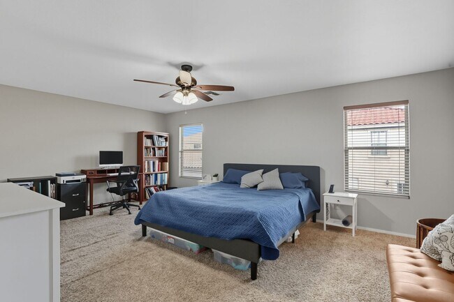 Building Photo - Beautiful 2-Story Home with Modern Upgrade...