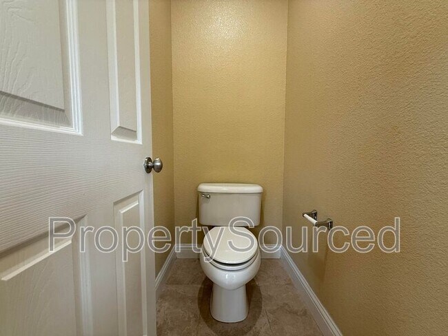 Building Photo - 17808 Daffodil Hill St