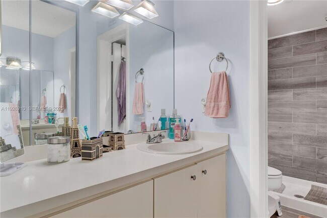 Building Photo - 3050 NW 42nd Ave