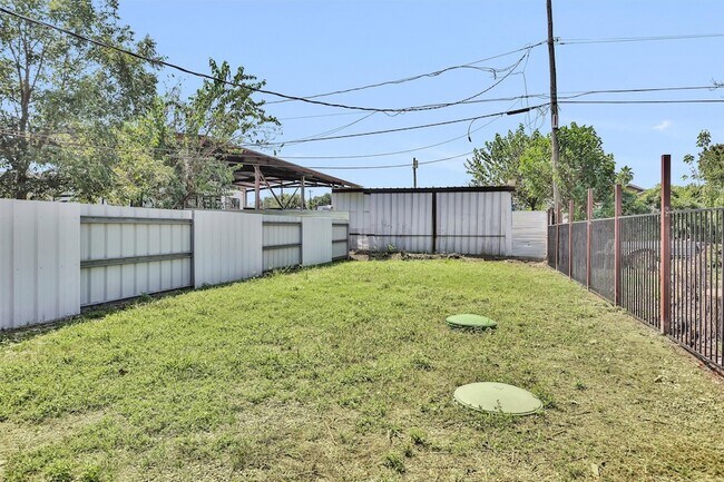 Building Photo - 2156 Hopper Rd