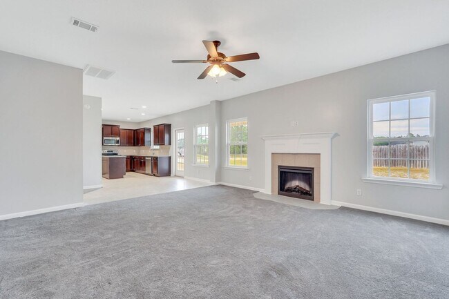 Building Photo - COMING EARLY JUNE 2026! (Pet Friendly)