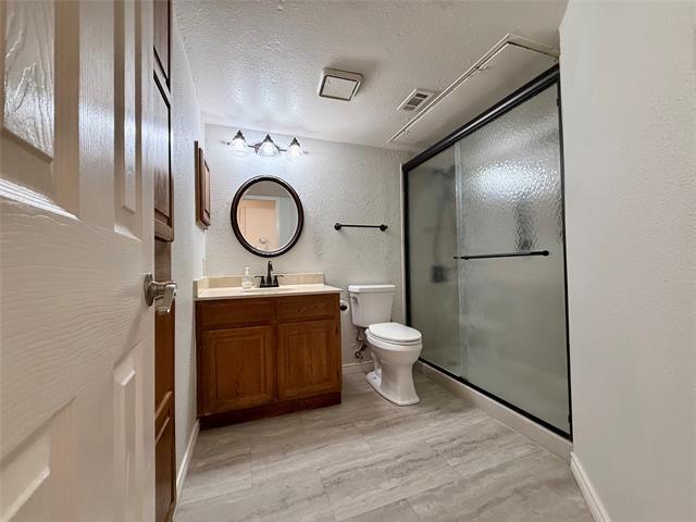 Building Photo - 330 W Harwood Rd