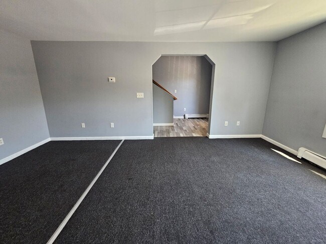 Building Photo - Sun-Filled 3BR/2BA Condo with Two Private Decks