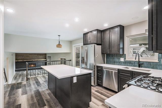 Building Photo - 8345 E Hinsdale Ave