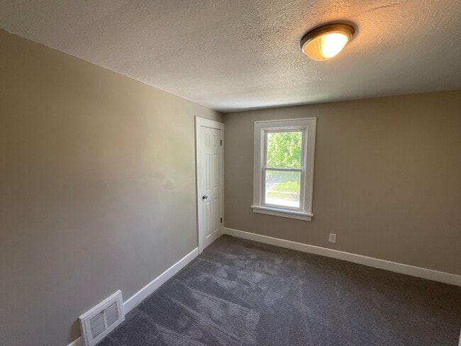 Building Photo - 21670 Ball Ave
