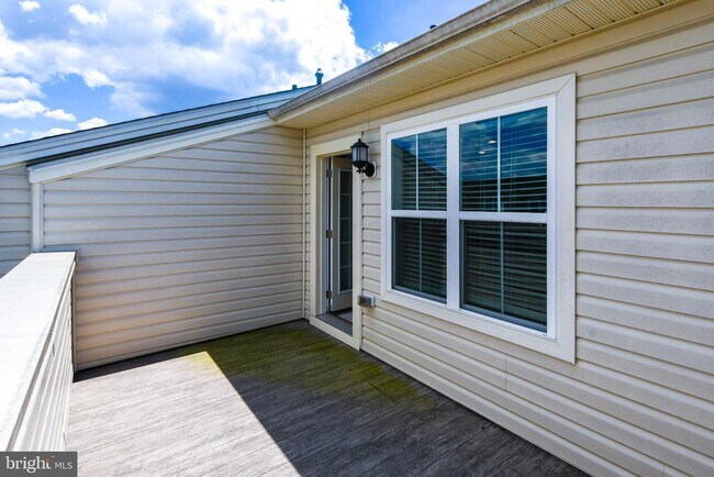 Building Photo - 7102 Druce Way