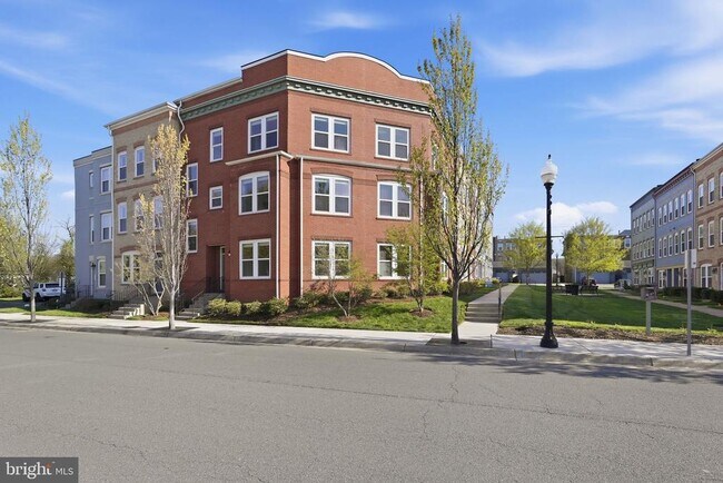 Building Photo - 8923 Quarry Rd