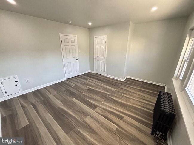 Building Photo - 223 S 49th St