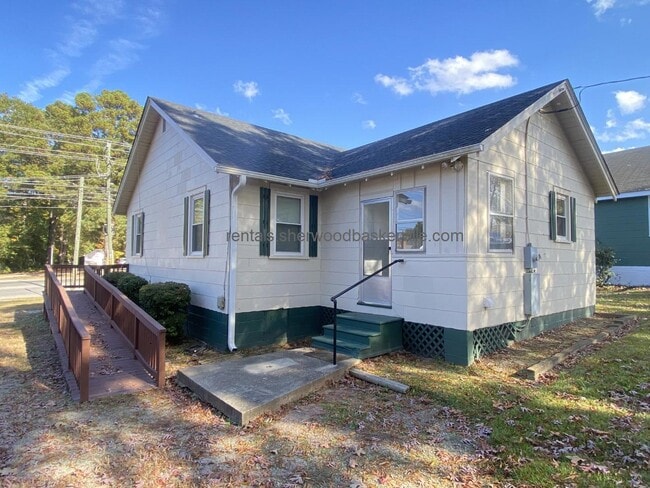 Building Photo - 504 E Atlantic St