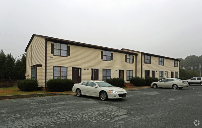 Primary Photo - Cambridge Village Apartments