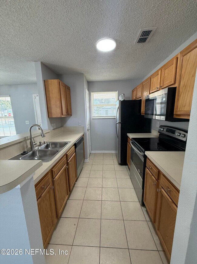 Building Photo - 3674 Honeydew Ln