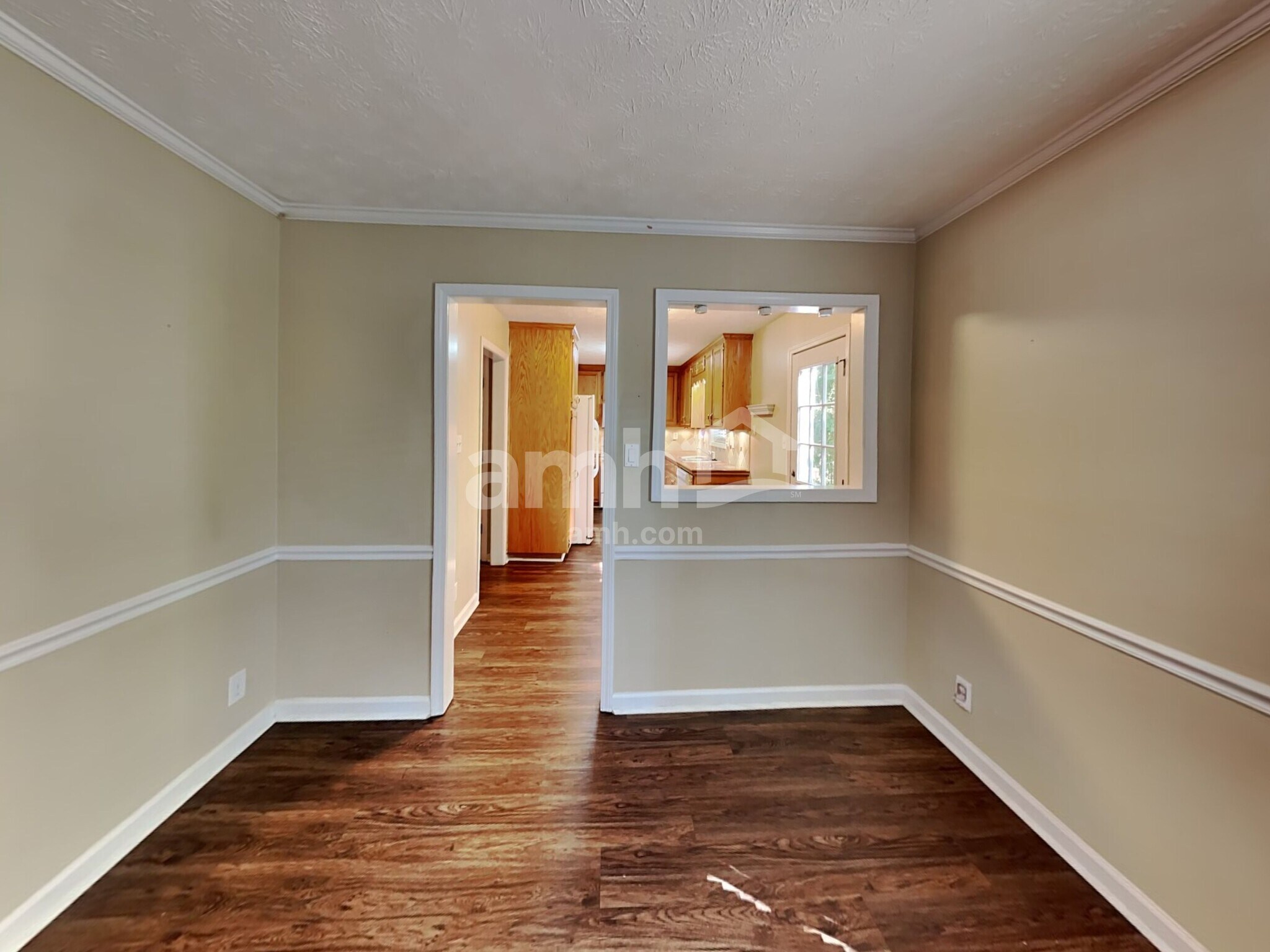 Building Photo - 424 Spring Falls Dr