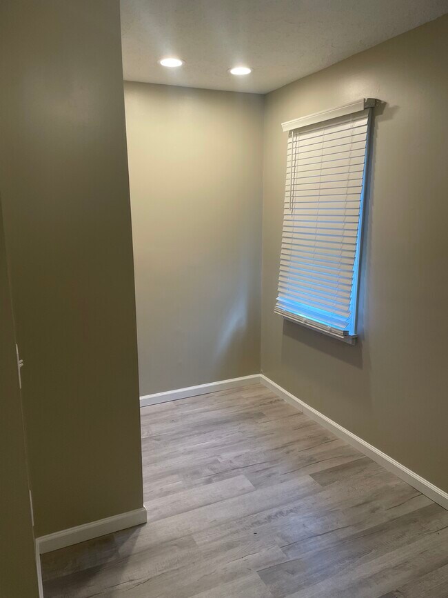 Bedroom 3 - 1053 Clinton Ave S