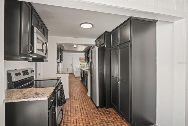 Building Photo - 1410 Osceola Ct