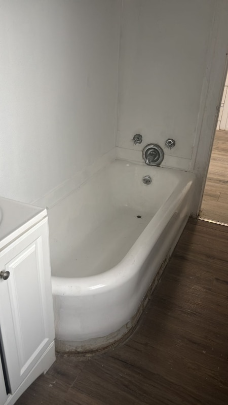 Building Photo - 15112 Euclid Ave