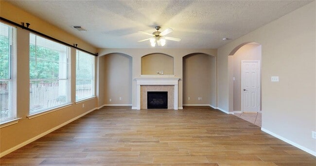 Building Photo - 23 Benedict Canyon Loop