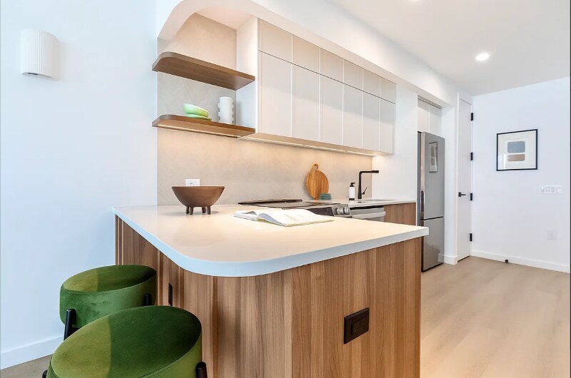 Building Photo - 953 Dean St