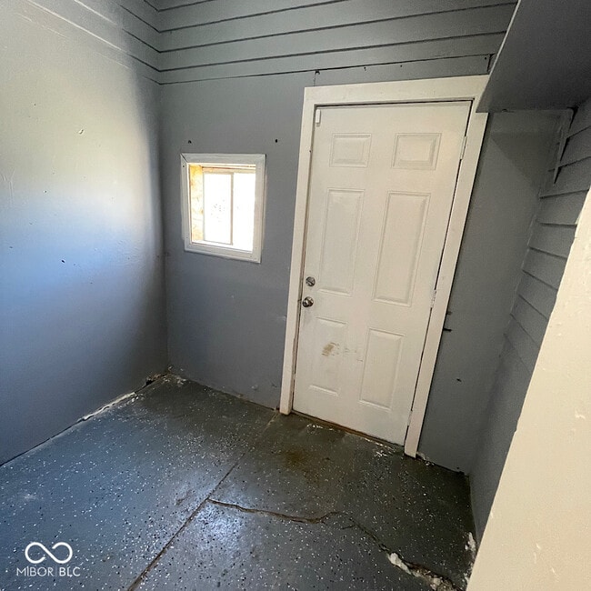 Building Photo - 854 N Tacoma Ave