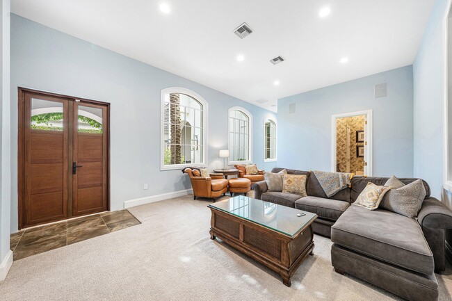 Building Photo - 2525 S Ocean Blvd