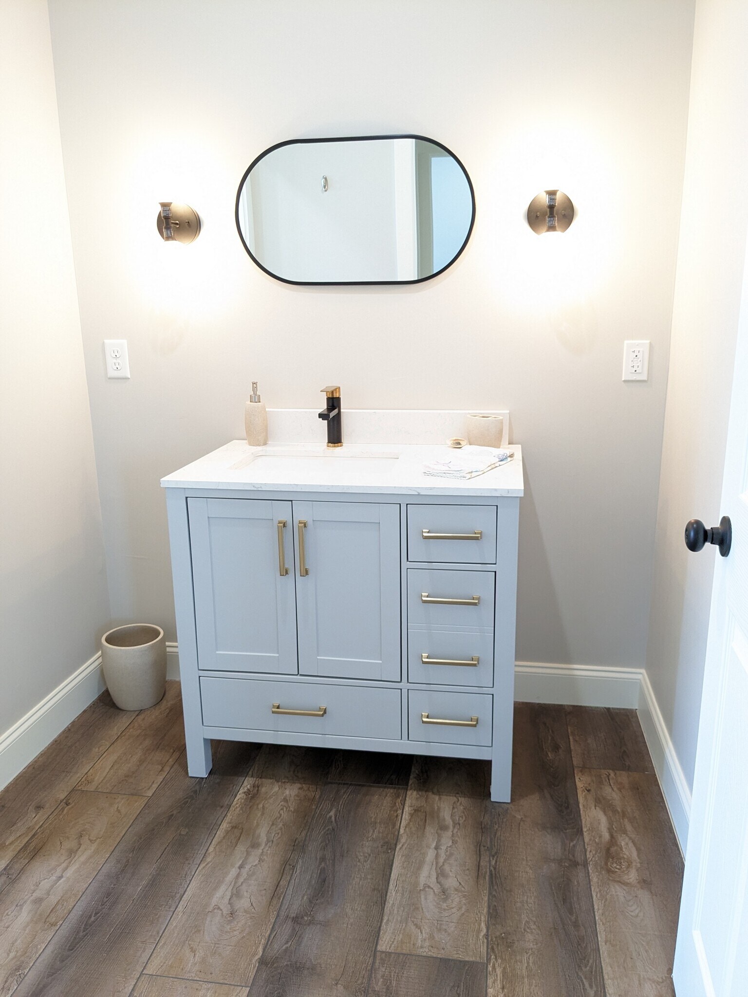 Building Photo - 301 Coral Gables St