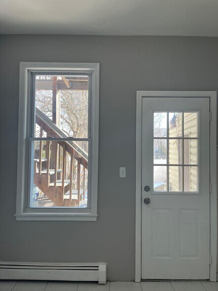 Building Photo - 426 Kennedy Blvd