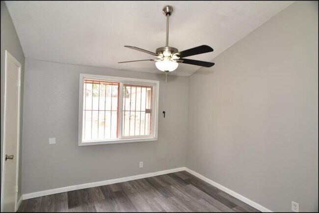 Building Photo - 2 bedroom in El Paso TX 79907