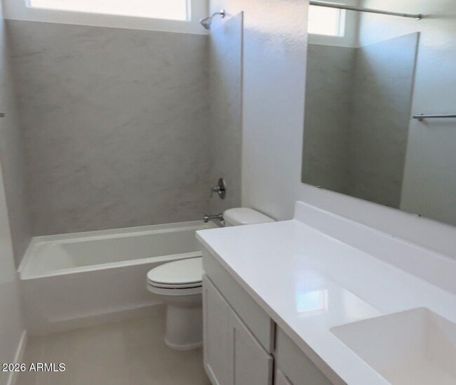 Building Photo - 15661 W Smoketree Dr