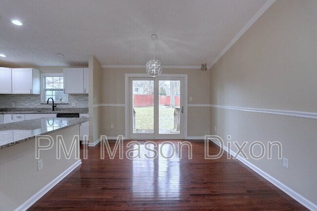 Building Photo - 9321 Kenbrooke Ct